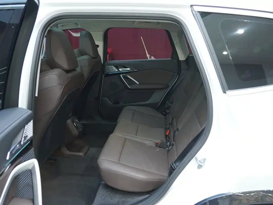 BMW X1 2025 sDrive25Li X Design Package фото 17