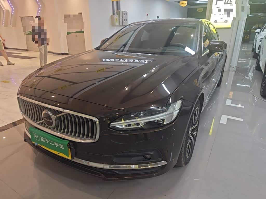 Volvo S90