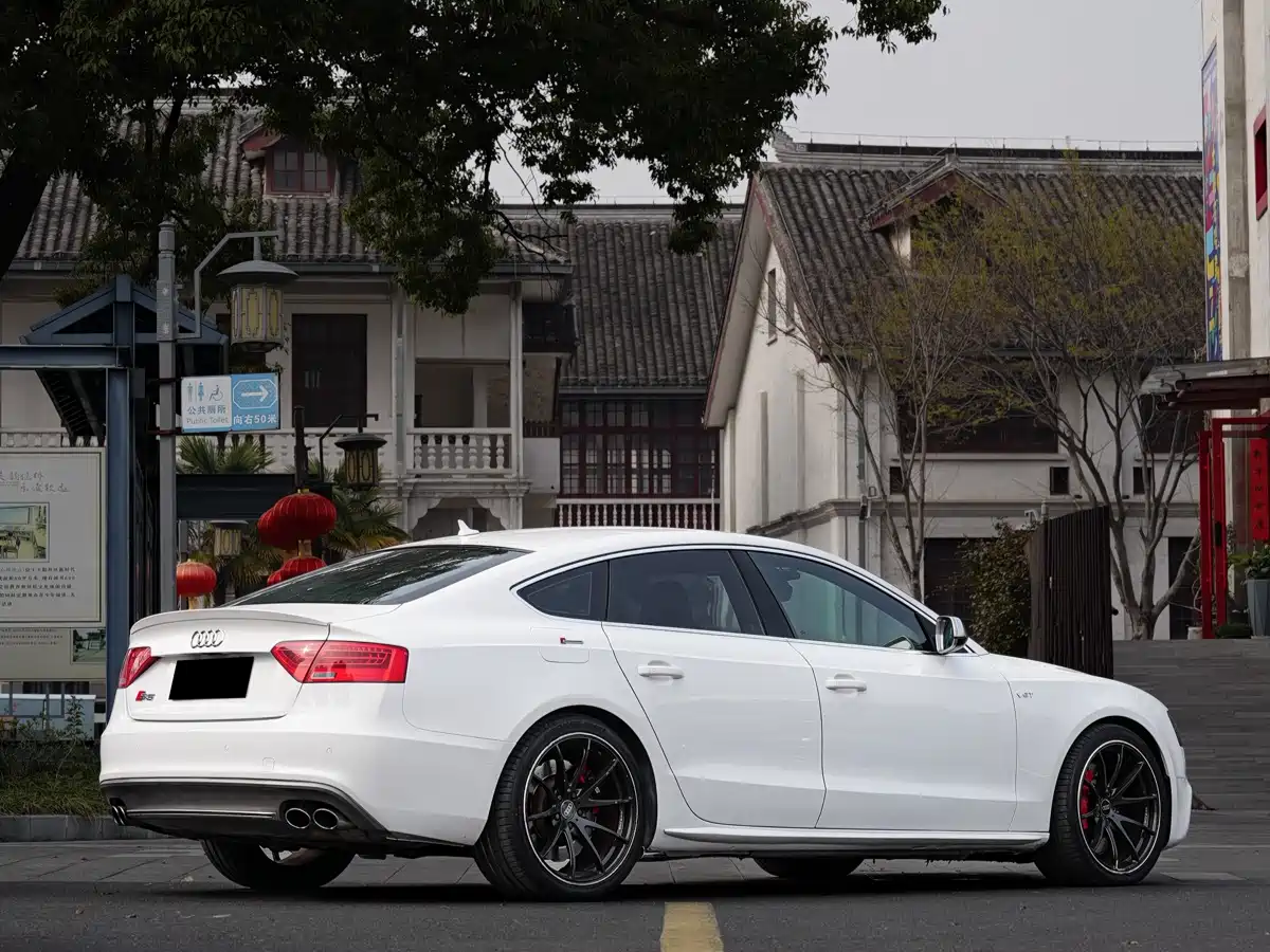 Audi S5 2012 S5 3.0T Sportback фото 6