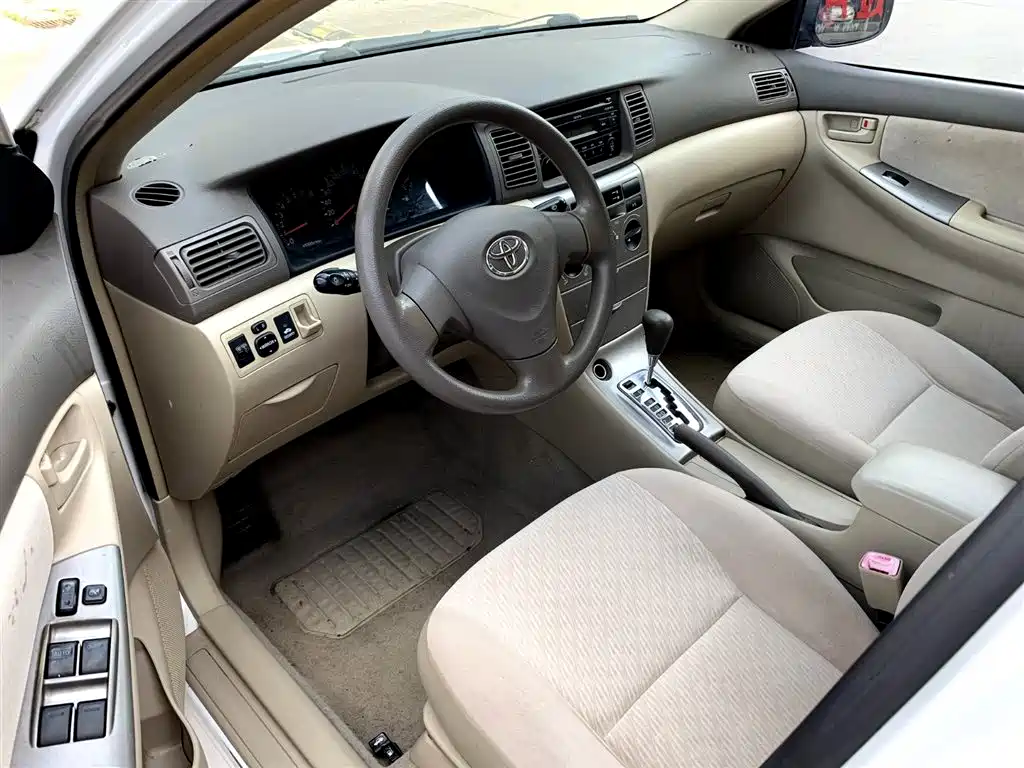 Toyota Corolla 2011 1.6L Automatic Classic Edition фото 5