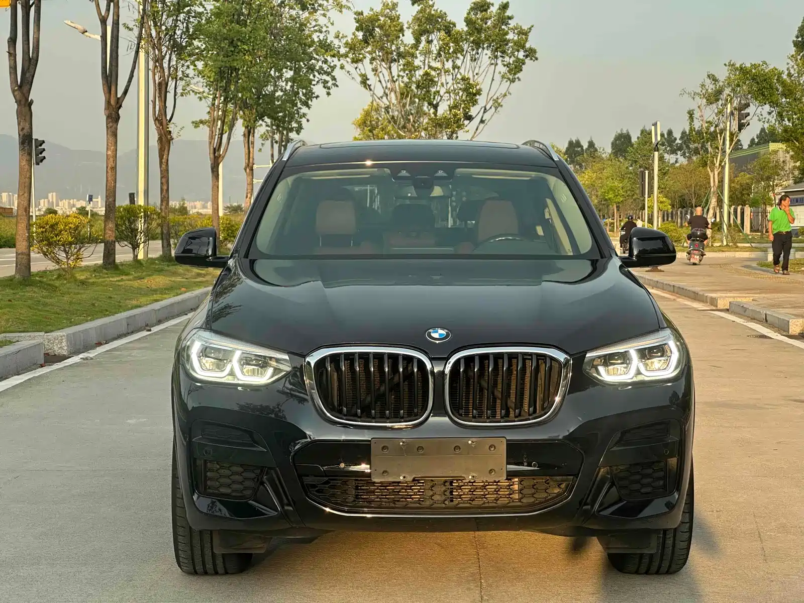 Photo 2 - BMW X3