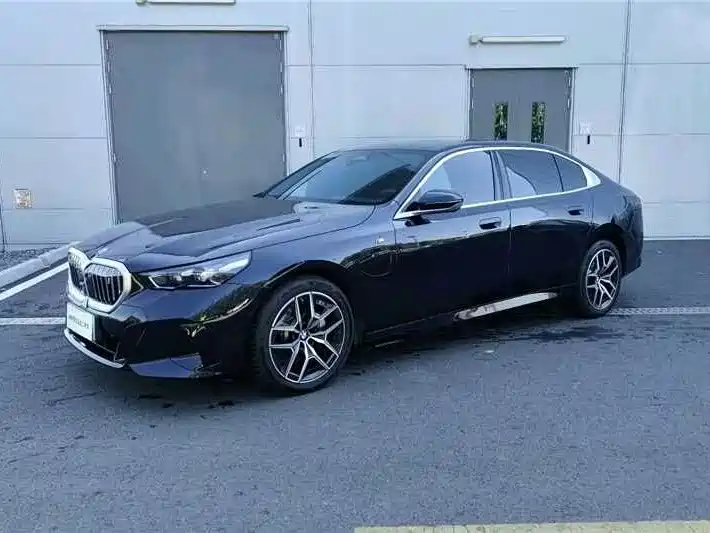 BMW BMW i5 2025 eDrive 40L M Sport Package