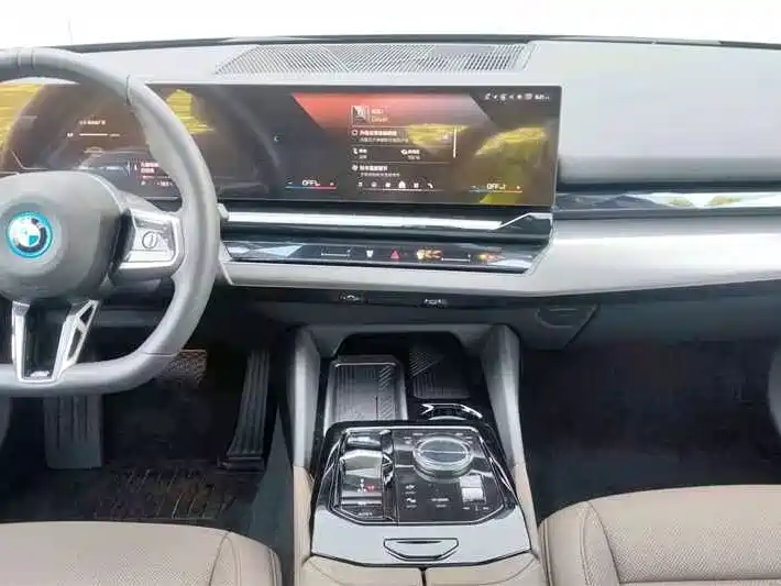 BMW i5 2026 2025 eDrive 35L M Sport Package