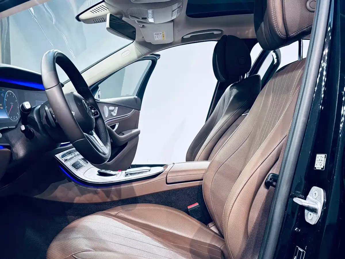 Mercedes-Benz E-Class 2020 E 300 L Luxury Model фото 6