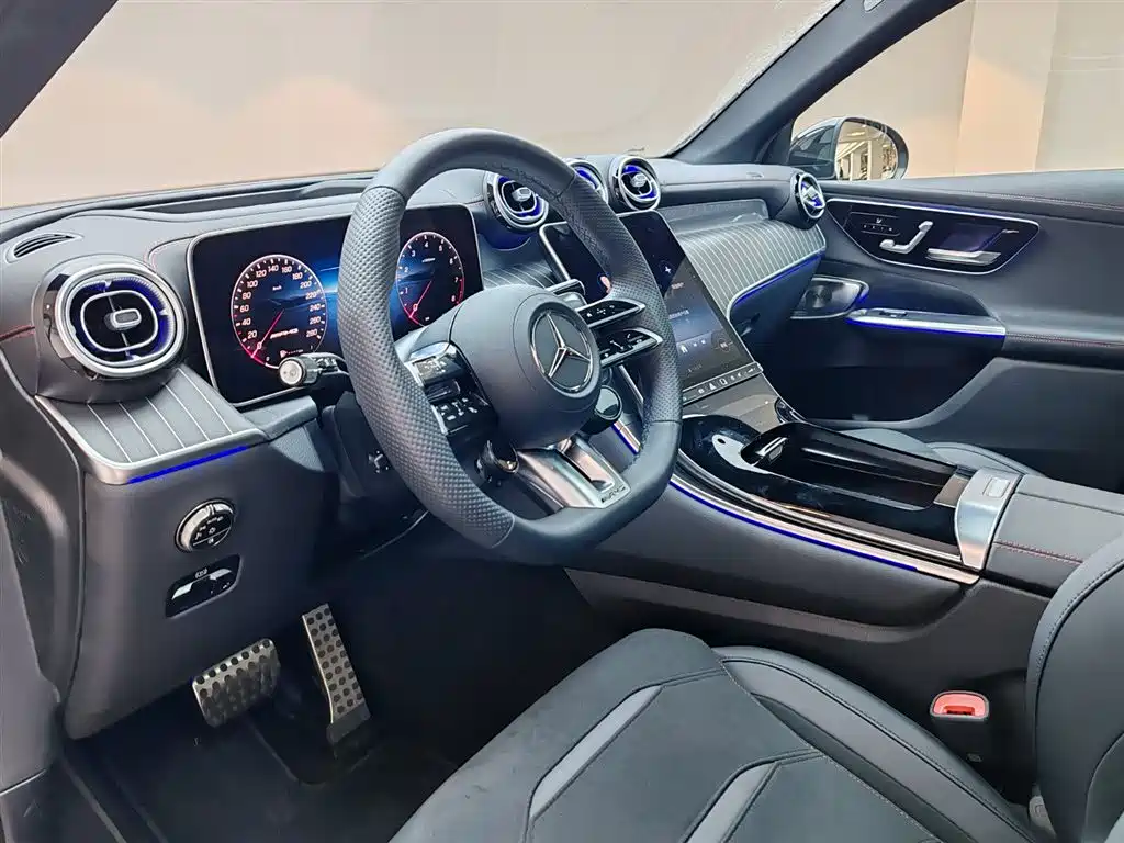 MERCEDES-BENZ GLC AMG
