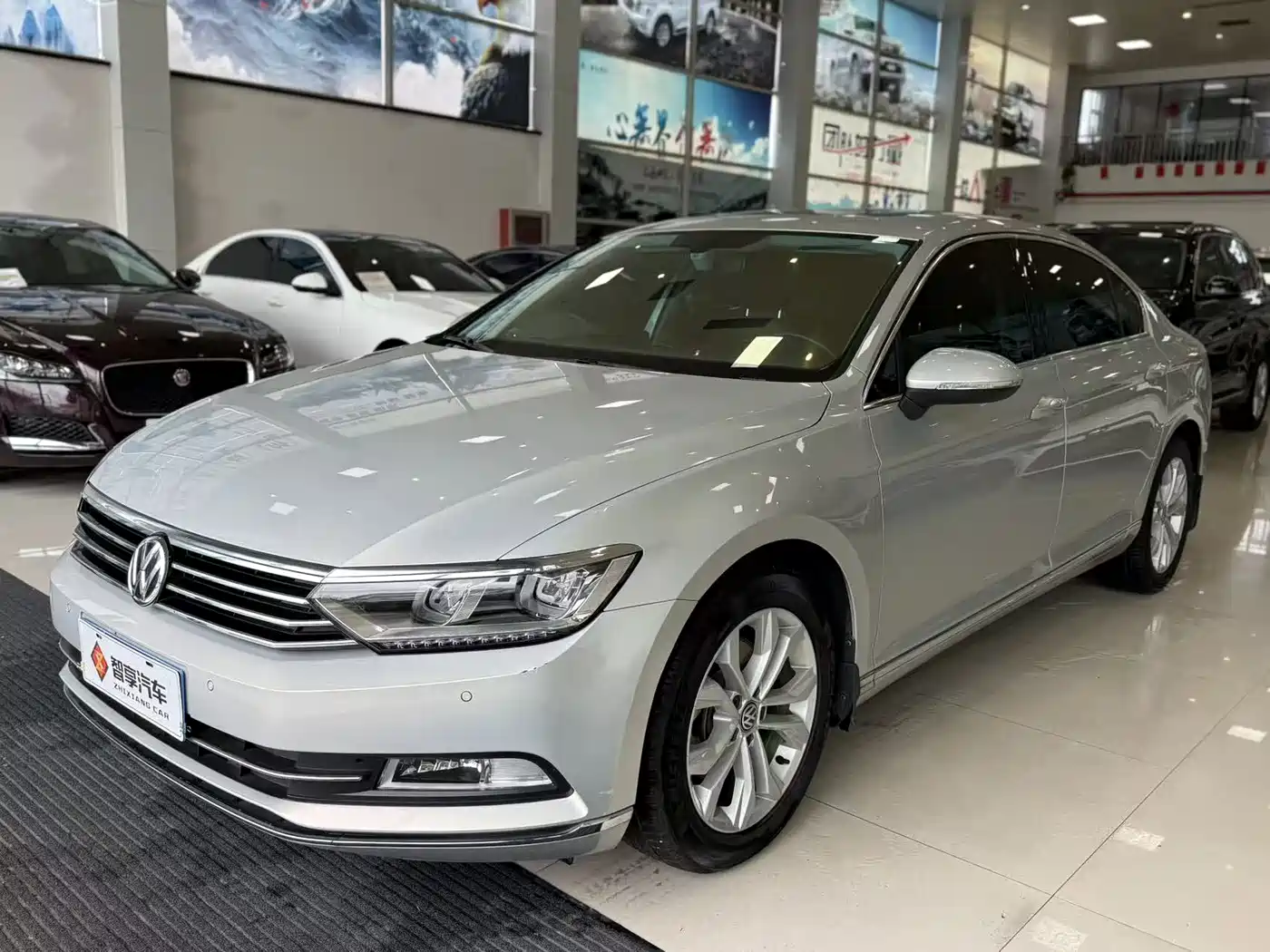 Volkswagen Magotan 2019 330TSI DSG Luxury Class China VI фото 2