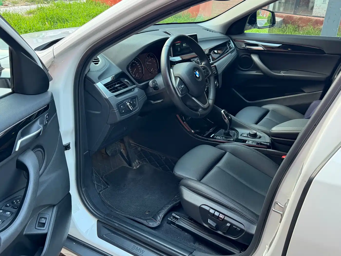 BMW X2 (Import) 2019 2019 sDrive25i Leading M Off-Road Package China VI