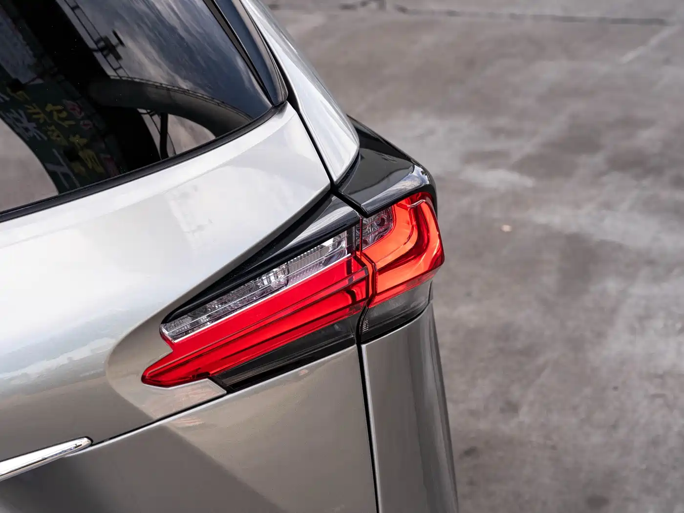 Lexus NX 2015 2015 300h AWD Edge Edition