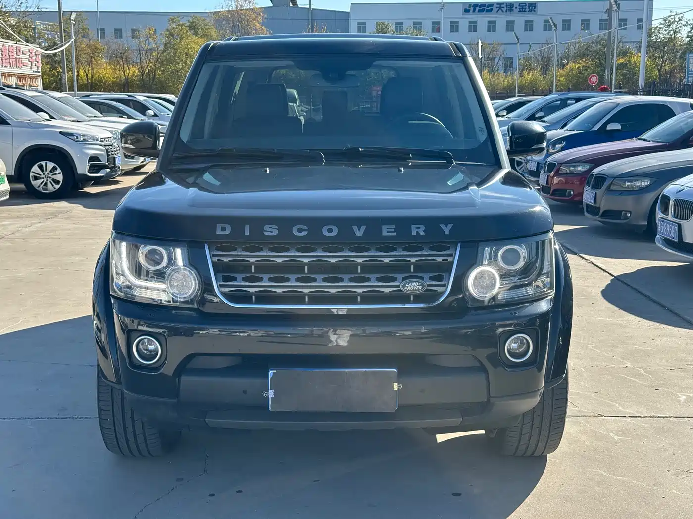 Land Rover Discovery 2015 3.0 SC V6 SE фото 2