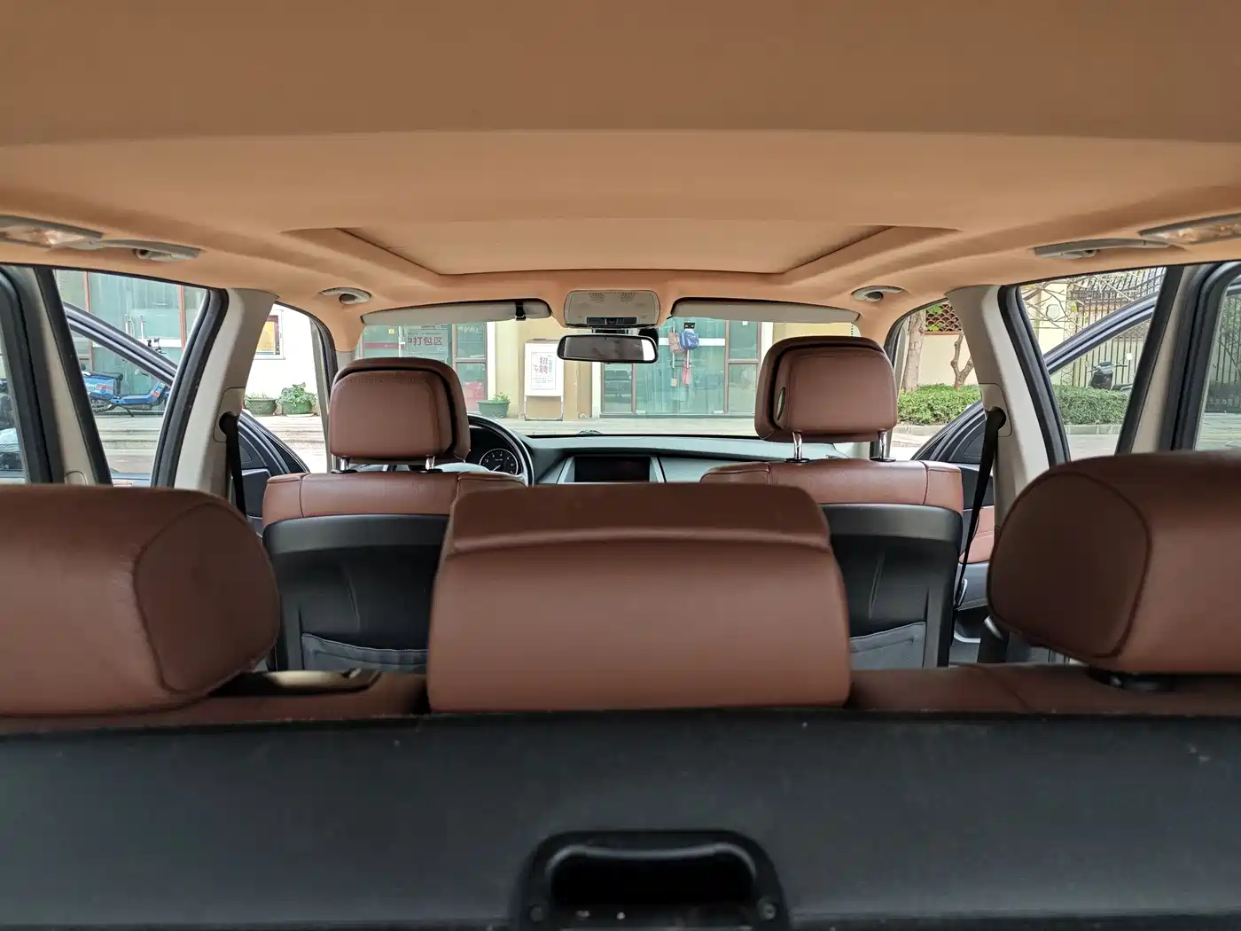 BMW X5 (Import) 2011 xDrive35i Leading Edition фото 11