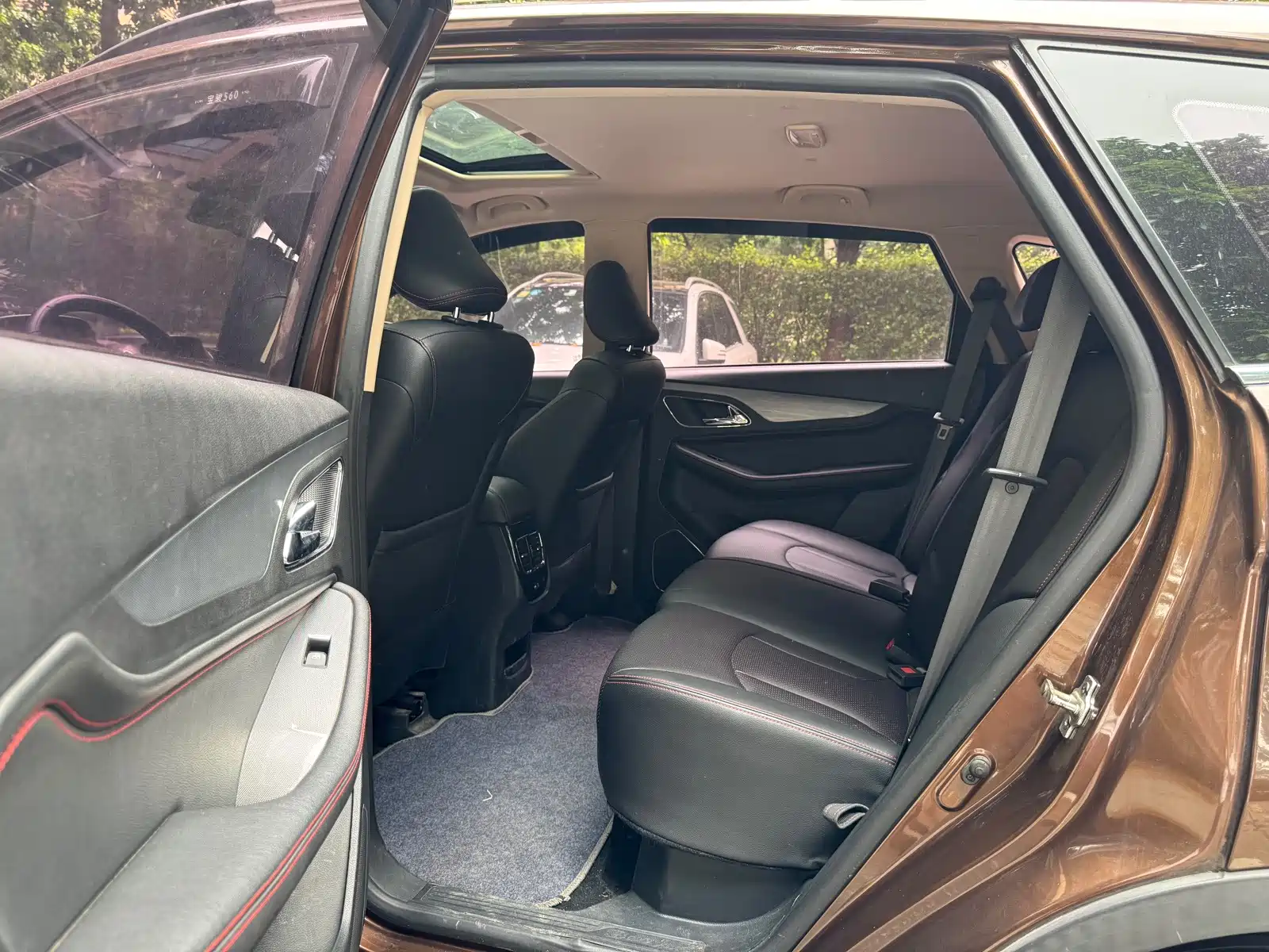 Photo 13 - Baojun 560