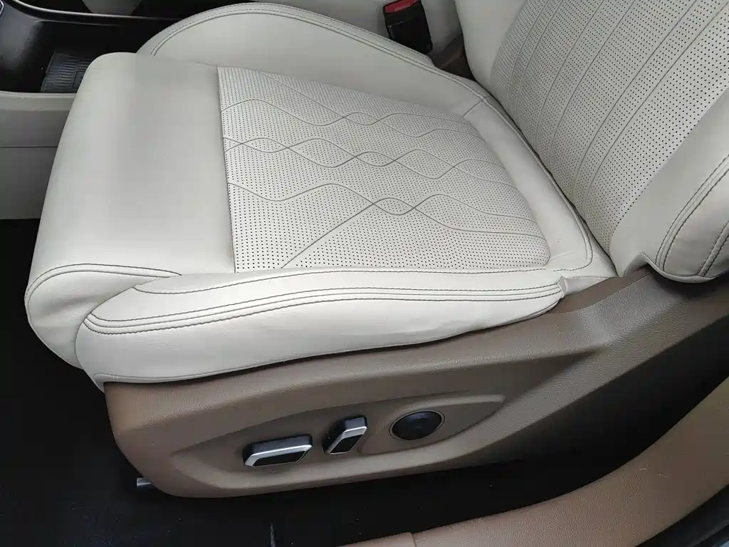Voyah Auto VOYAH FREE 2021 2021 AWD Standard Range Extender Exclusive Luxury Package