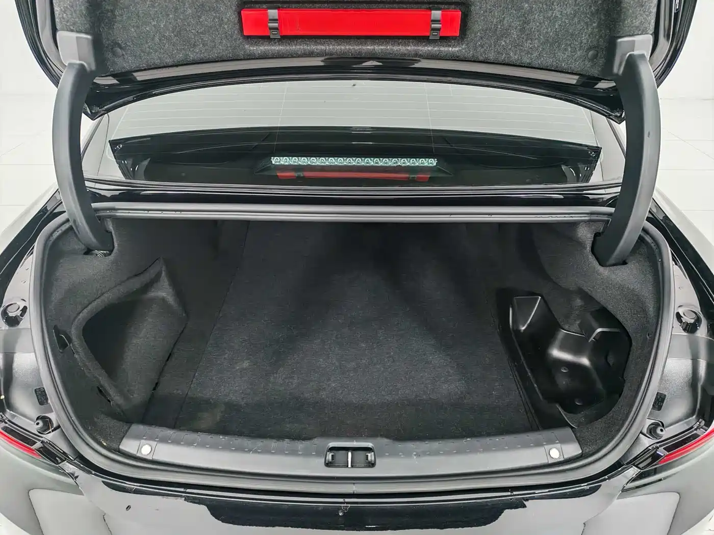 VOLVO S90 PLUG IN HYBRID