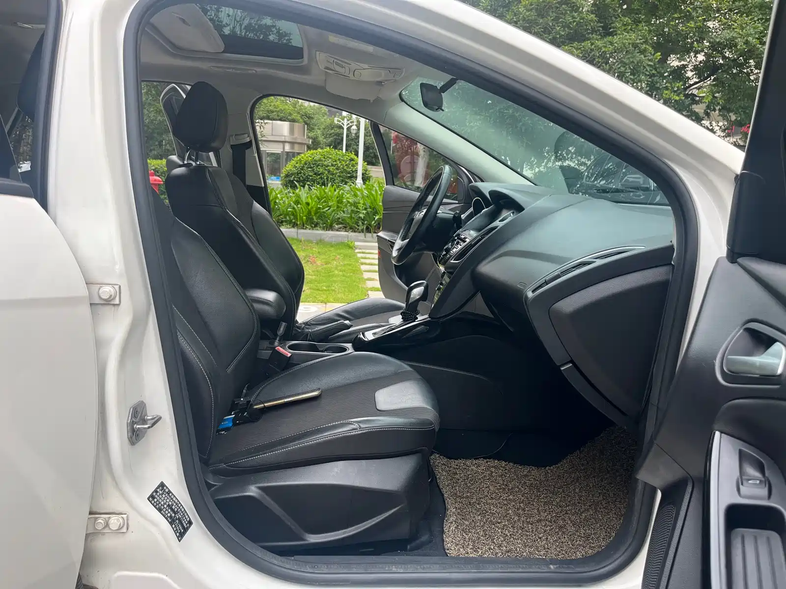 Фото 9 - Ford Focus