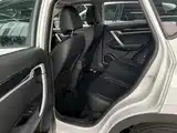 Фото 15 - Geely Coolray