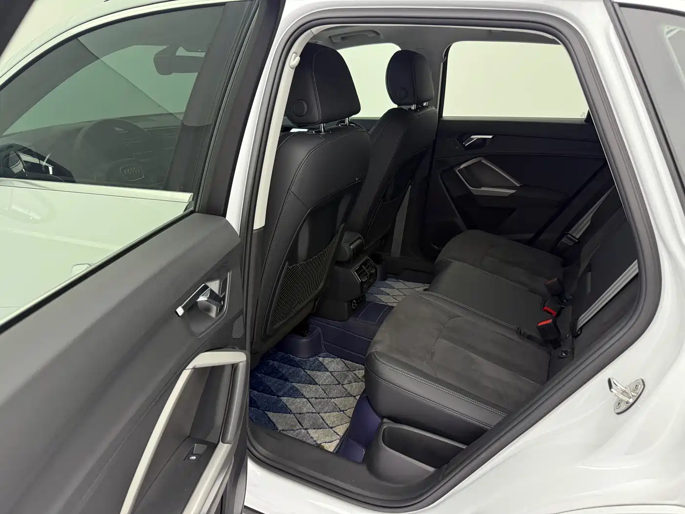 Audi Q3 2025 2023 35 TFSI Fashion Dynamic (1.4T)