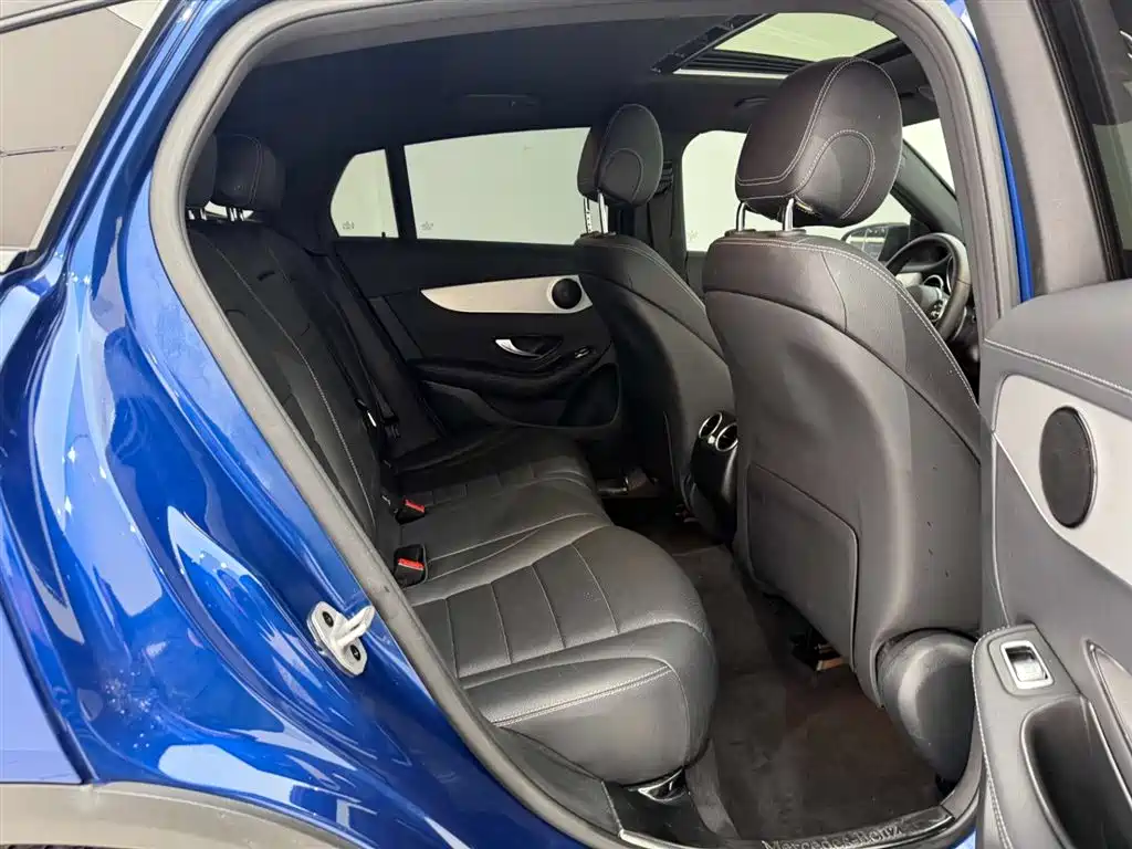 Mercedes-Benz GLC Coupe 2021 GLC 260 4MATIC Coupe SUV фото 20