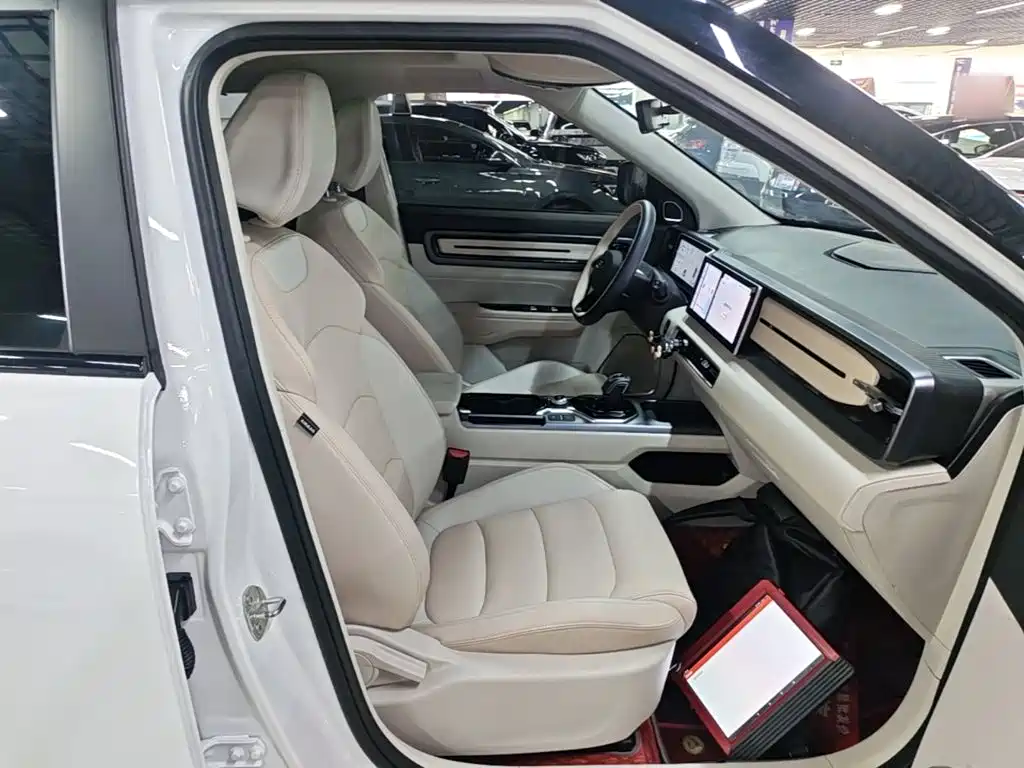 Geely ICON 2023 2023 Model 1.5TD Chocolate Deluxe Edition
