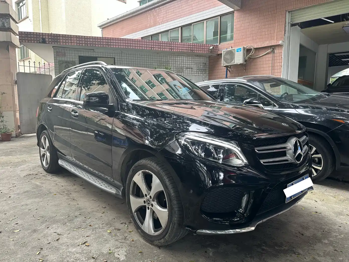 Mercedes-Benz GLE 2017 GLE 320 4MATIC Luxury фото 2