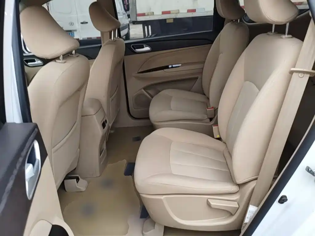 Baojun 730 2021 2019 1.5L Manual Value Edition 7-Seater China VI