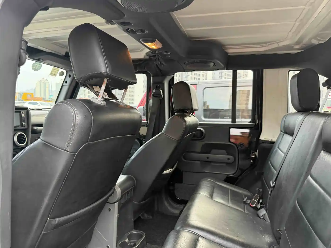 Jeep Wrangler 2010 2010 3.8L Sahara 4-Door