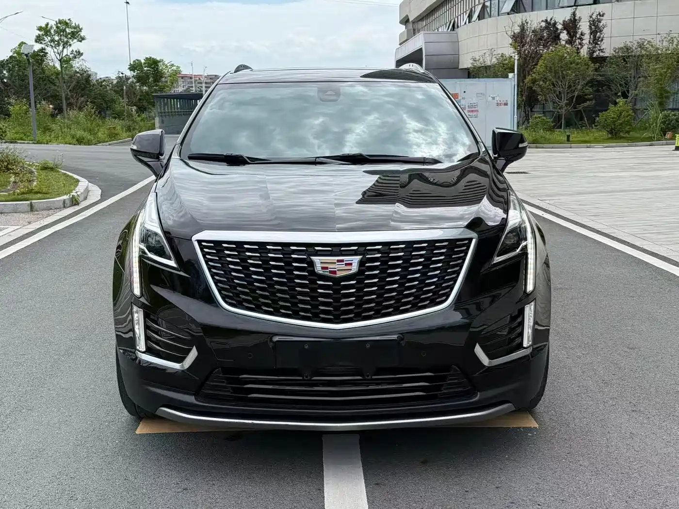 Cadillac XT5 2022 2.0T 2WD Luxury фото 2