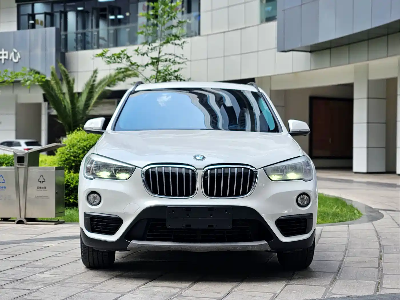BMW X1 2016 sDrive18Li Fashion Model фото 2