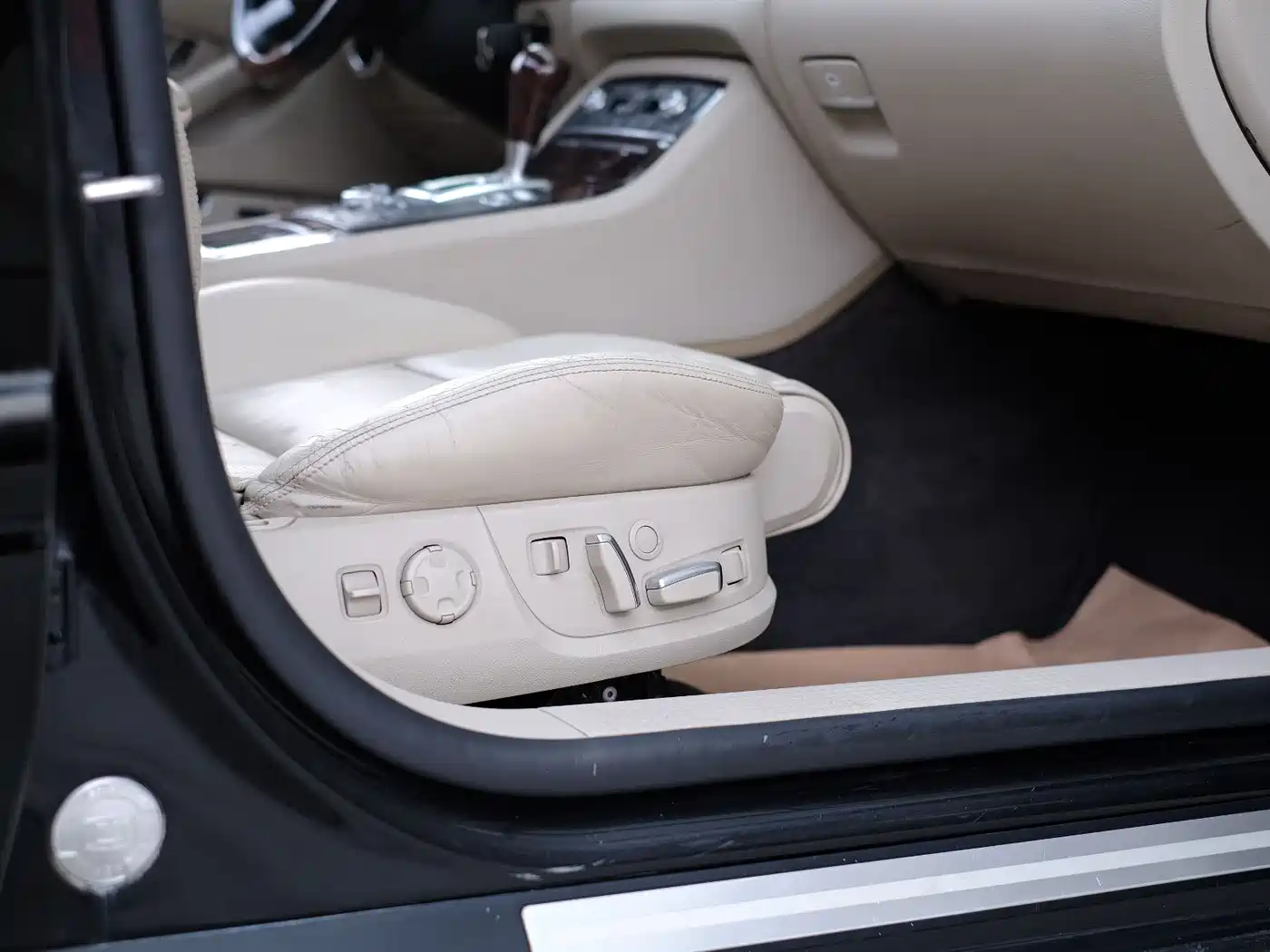 Audi A8 2008 A8L 3.2 FSI Luxury фото 49