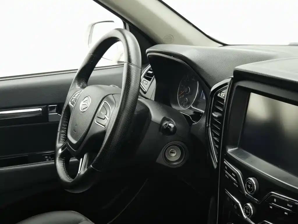 Landwind X8 2015 2015 Explorer Edition 2.0T Diesel 4X4 Premium Luxury