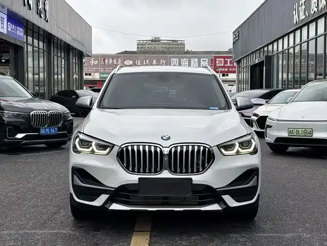 BMW X1 2022 sDrive20Li Fashion — фото 3