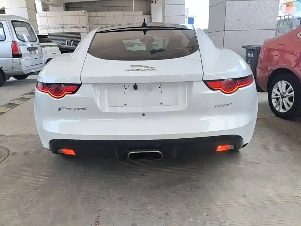 Jaguar F-TYPE 2019 2019 2.0T Coupe