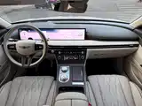 صورة 17 - Genesis G80