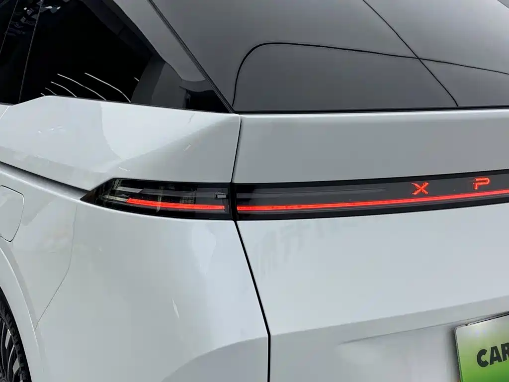 Фото 7 - XPeng X9