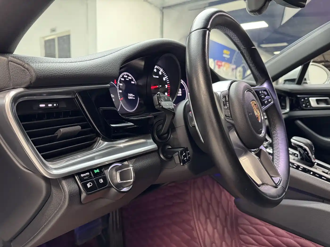 Porsche Panamera 2019 Panamera 4 Executive Long Wheelbase 2.9T фото 5