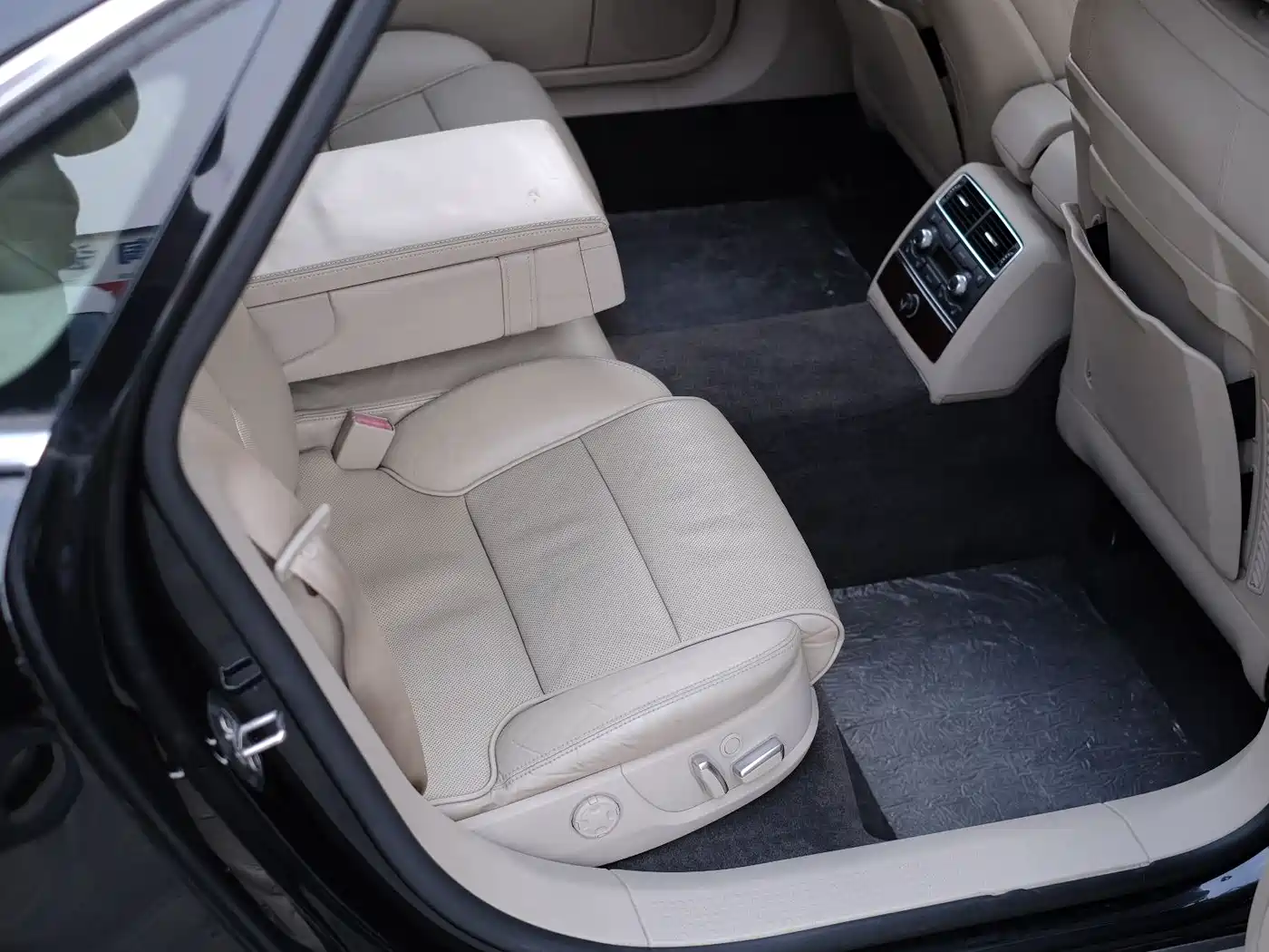 Audi A8 2008 A8L 3.2 FSI Luxury фото 45