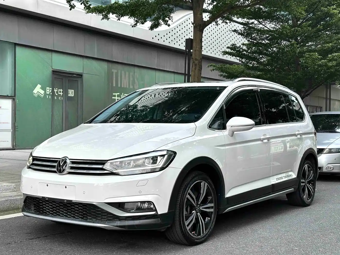 Volkswagen Touran 2021 2021 Touran L 280TSI DSG Cross Edition 7-seater