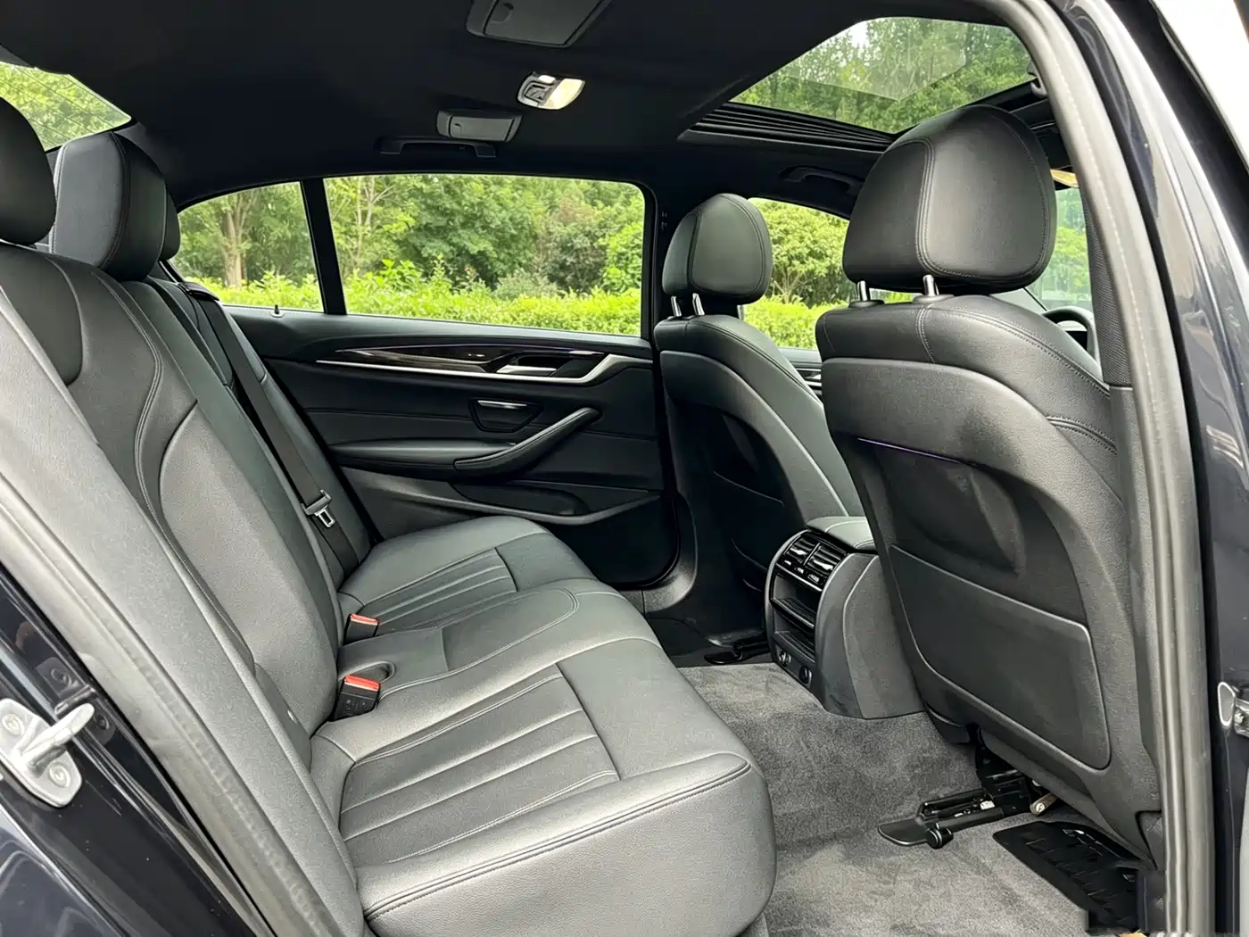 BMW 5 Series 2018 525Li M Sport Package фото 3