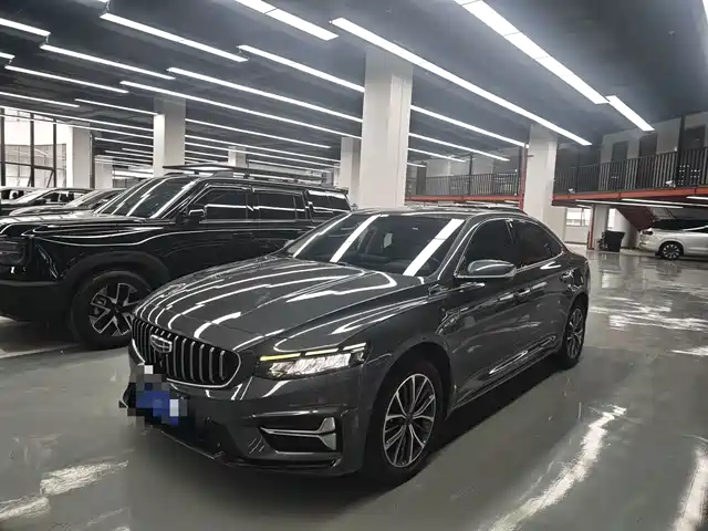 Geely Preface 2.0TD, Люкс
