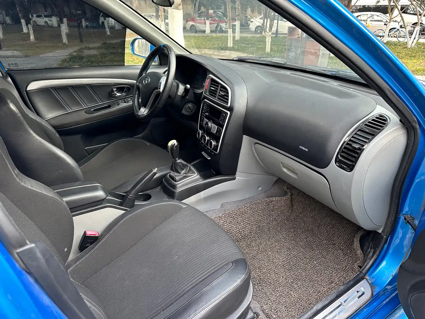 Soueast V3 Lingyue 2015 2015 1.5L Manual Elegance Edition