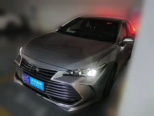 Toyota Avalon 2019 2.0L XLE Premium Edition (China VI) — фото 1