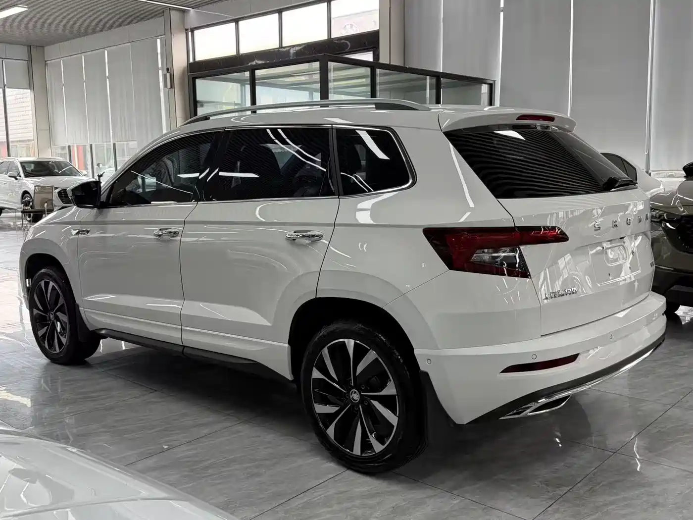 Škoda Karoq 2022 TSI280 Luxury Edition фото 10