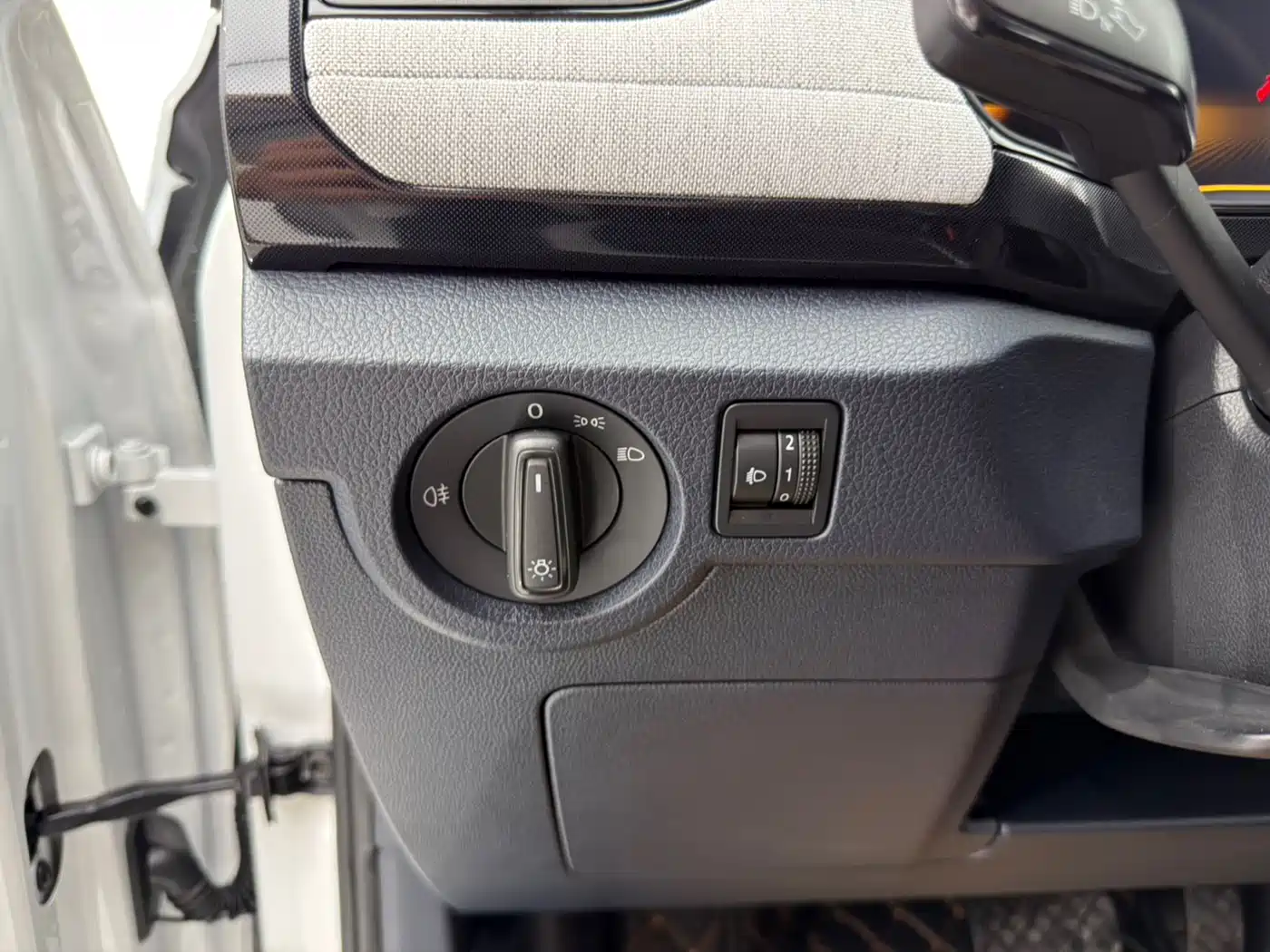 Volkswagen Tharu 2025 2026 New Sharp 1.5L Advance Edition