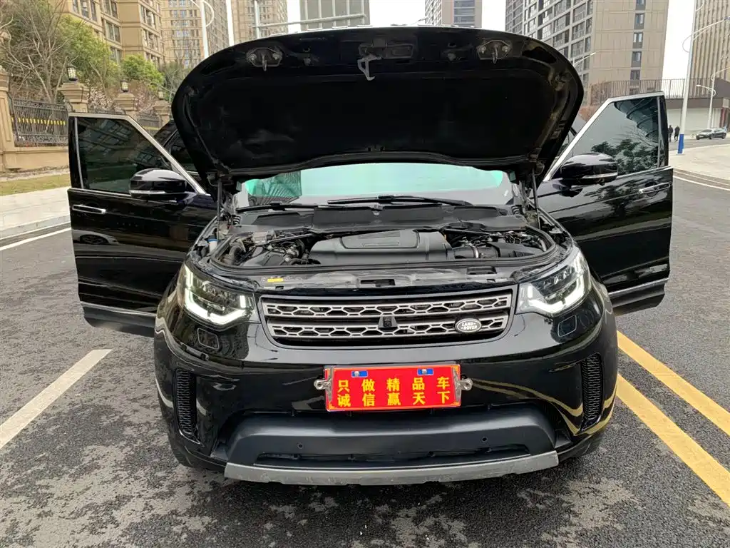 Land Rover Discovery 2019 2.0T SE фото 18