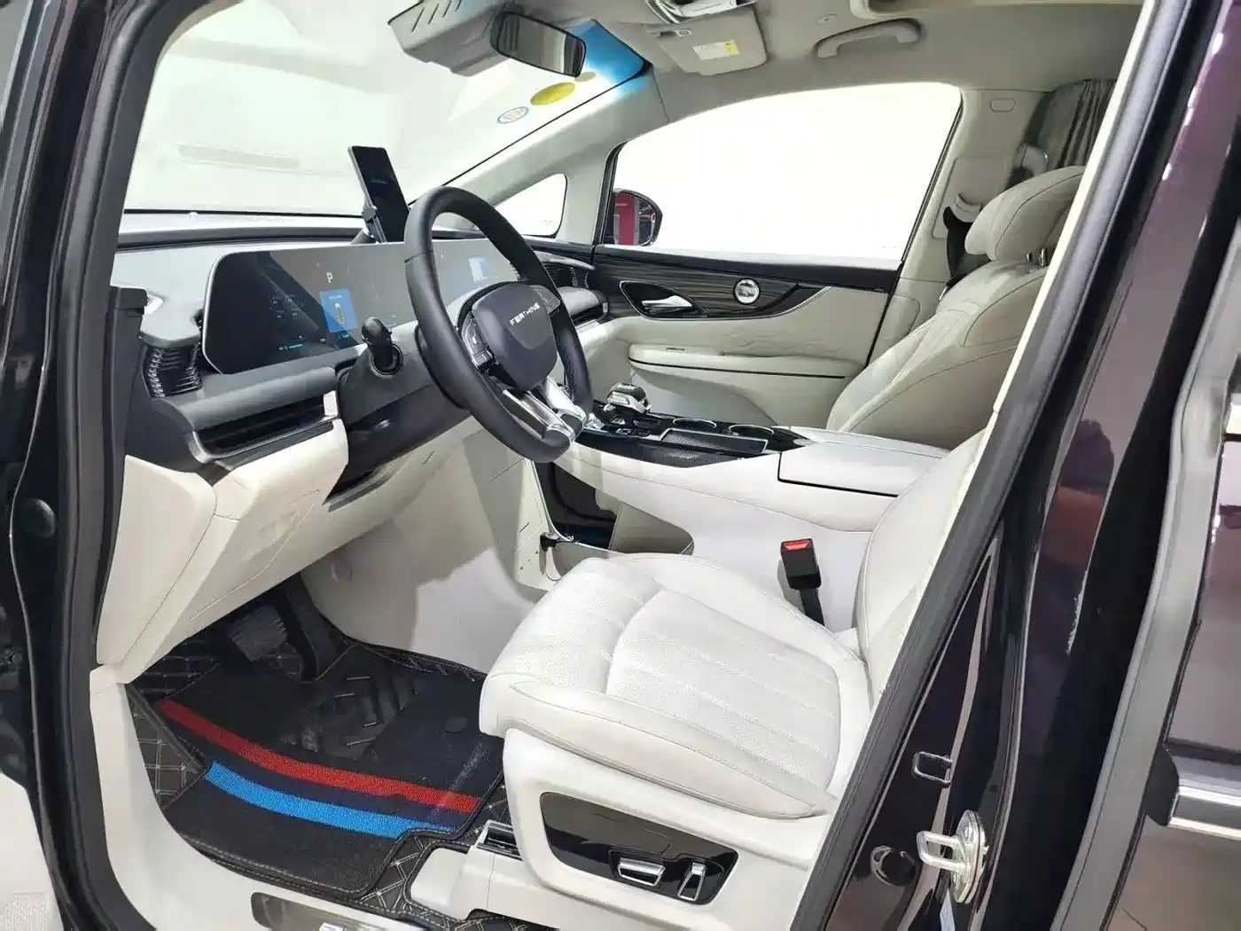 Dongfeng Fengxing Starlight V9 2025 2026 Model 200km Premium Edition 4-seater Pop-top Camper