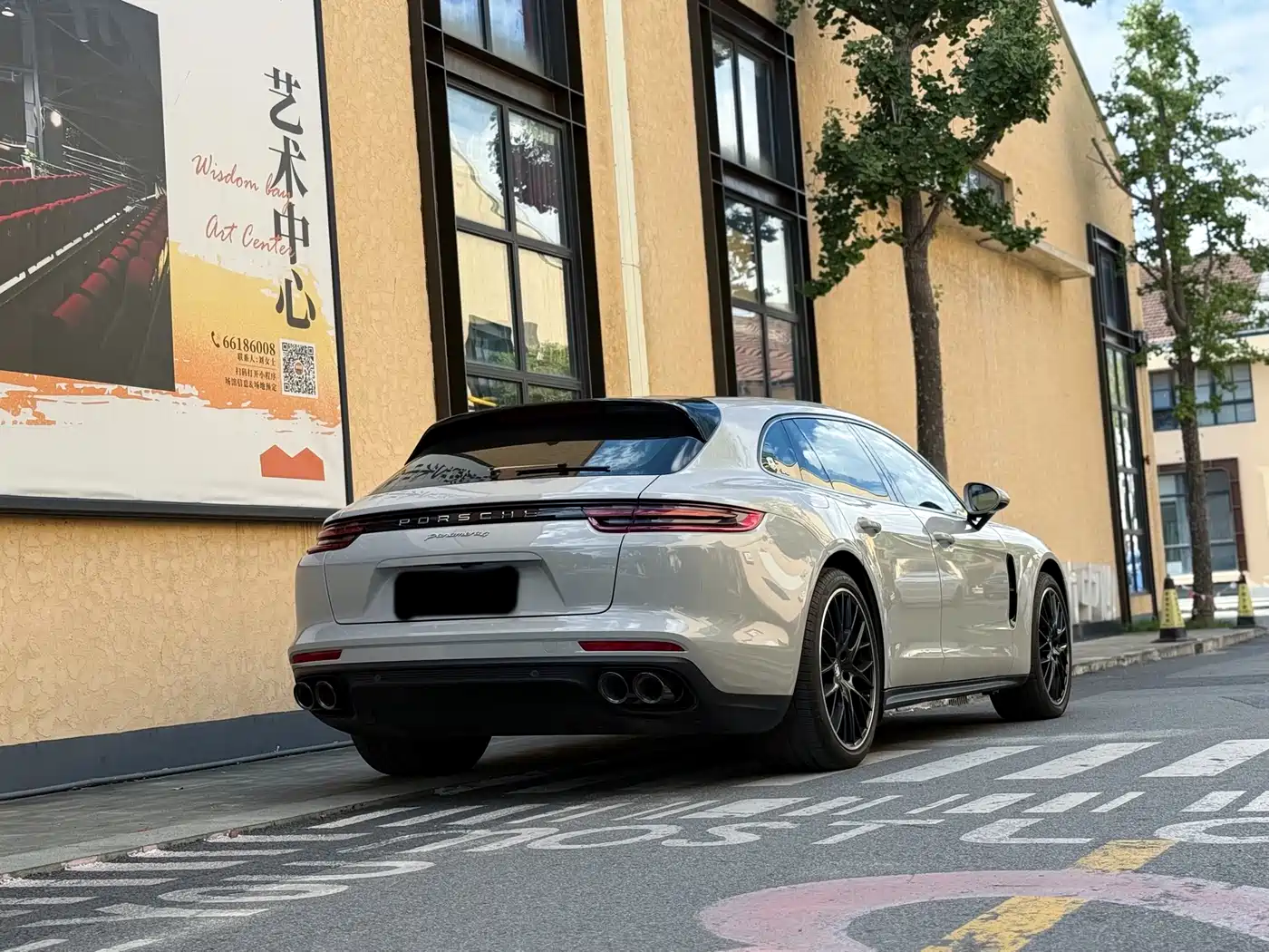 Porsche Panamera 2017 Panamera 4 Sport Turismo 3.0T фото 38