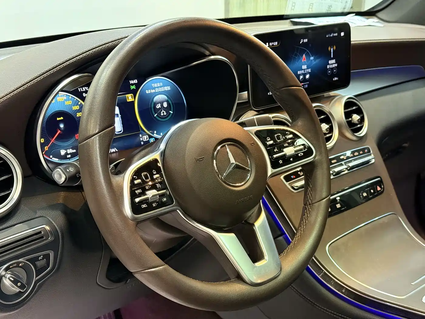 Mercedes-Benz GLC 2020 GLC 300 L 4MATIC Dynamic фото 32