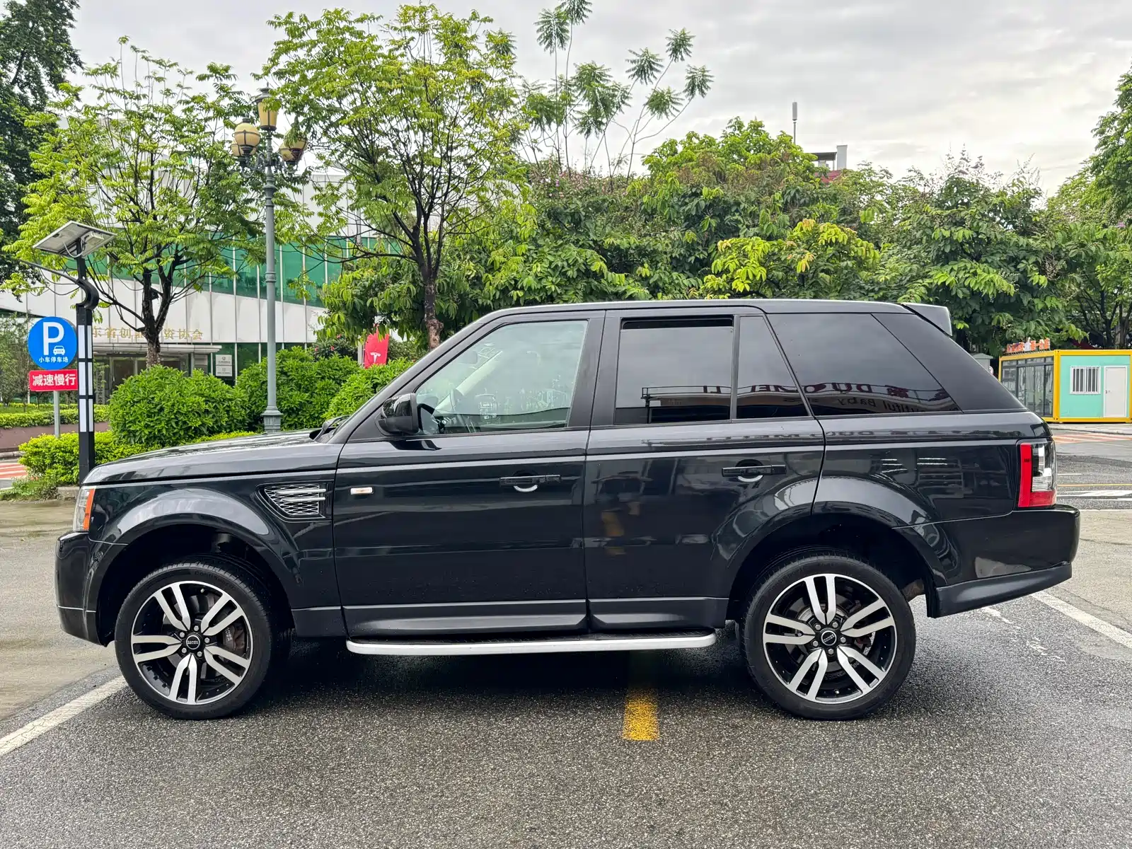 Photo 8 - Land Rover Range Rover Sport