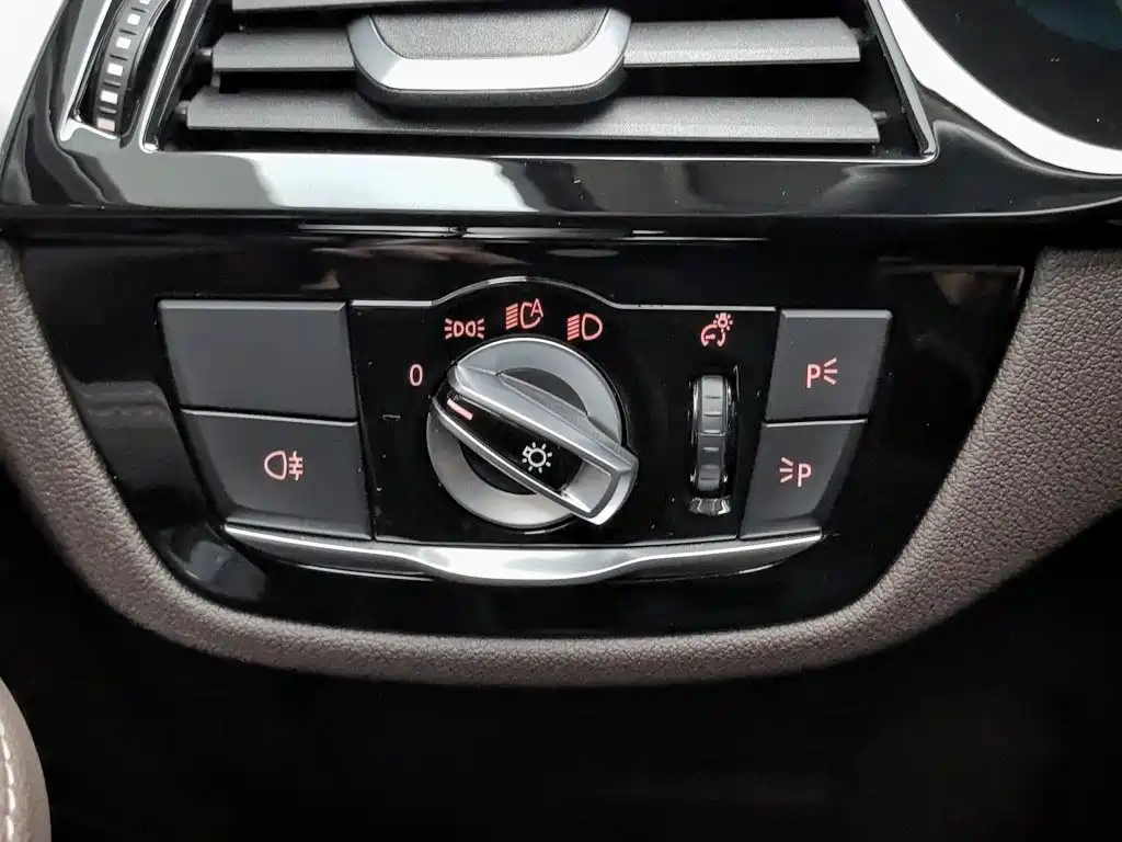 Photo 21 - BMW 5 Series