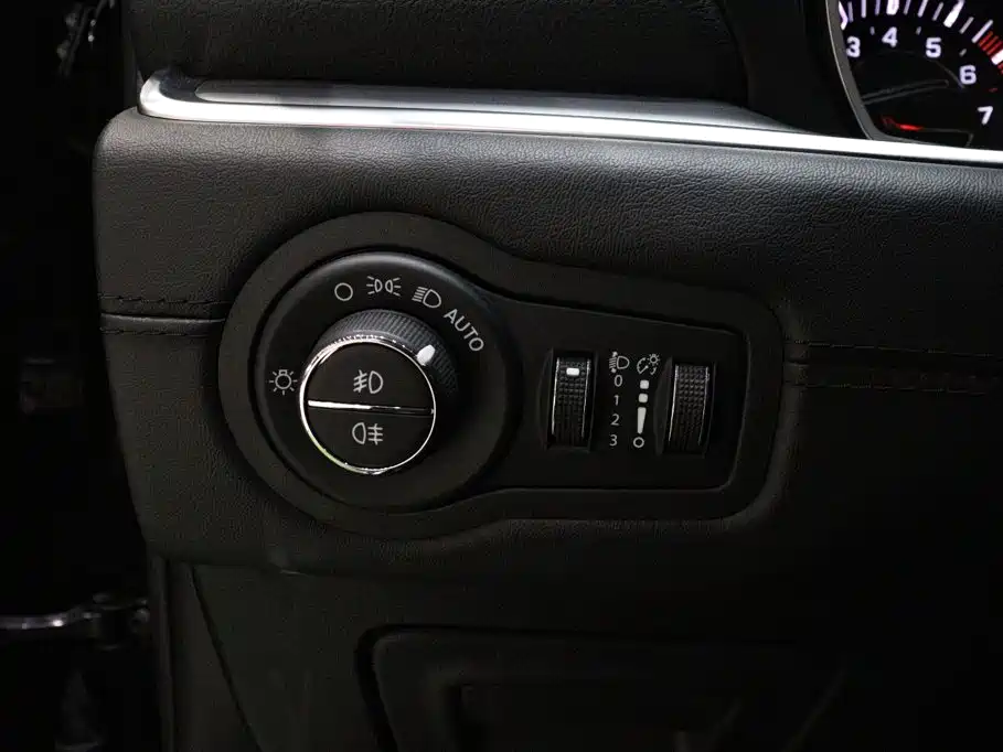 Jeep Grand Commander 2022 2022 2.0T AWD Luxury Edition