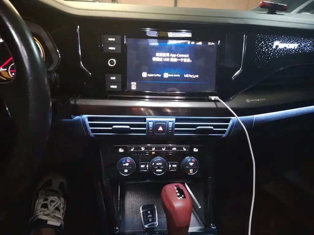 Фото 9 - Volkswagen Passat